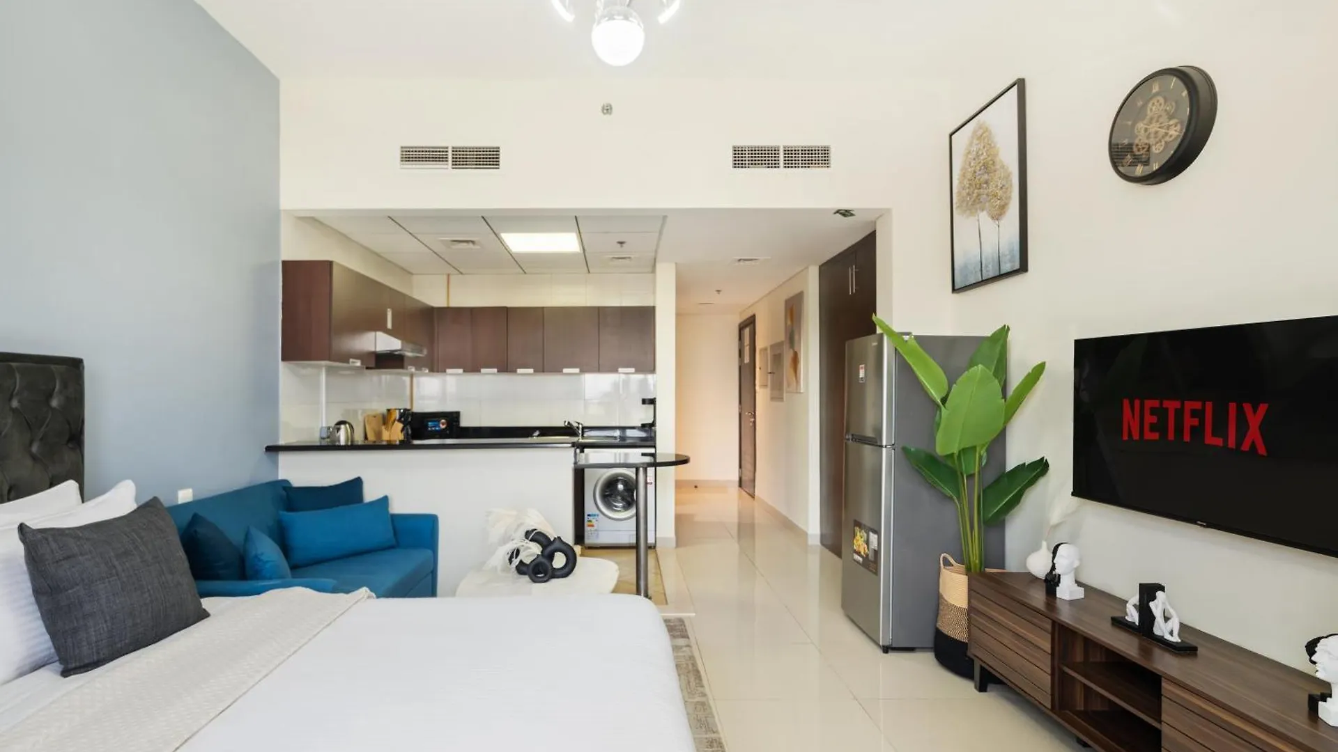 Brand New Luxury Apt In Dubai Sports City 0*,  Emirati Arabi Uniti