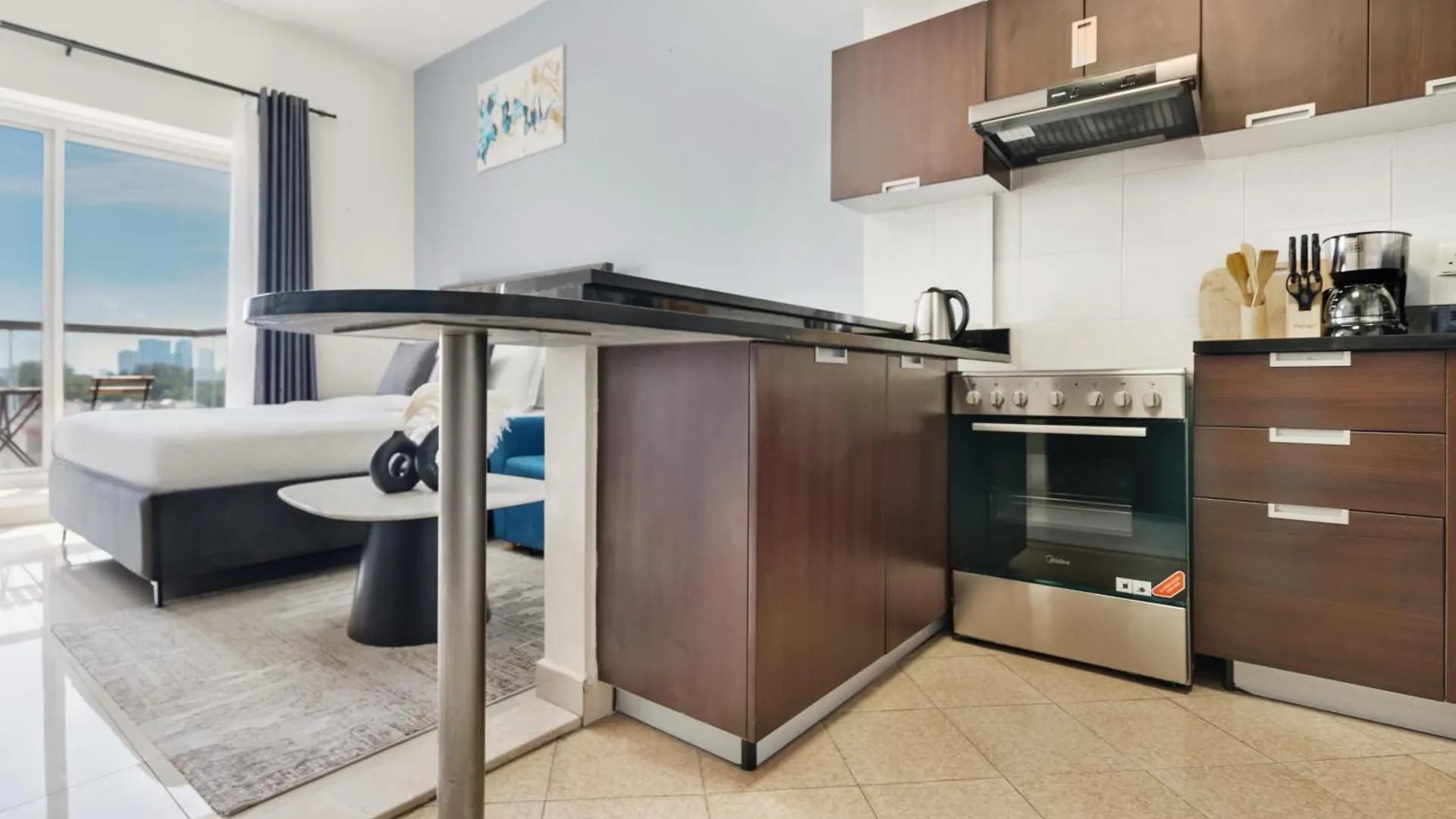 Brand New Luxury Apt In Dubai Sports City